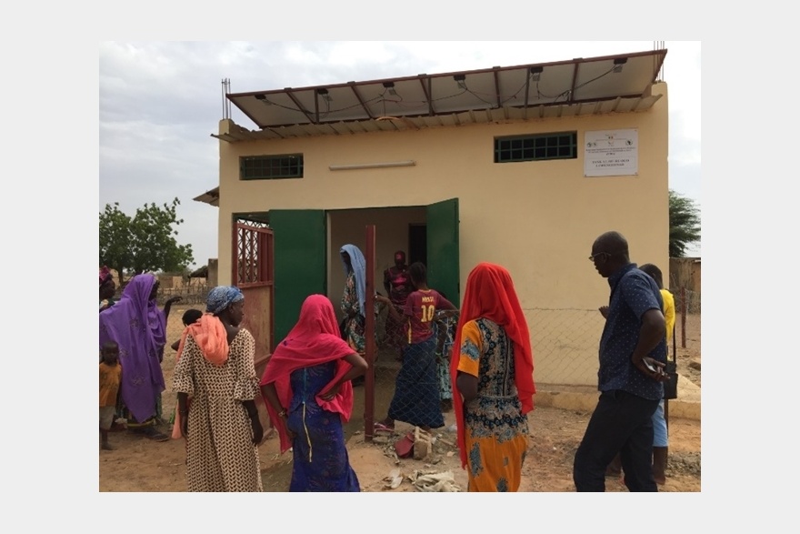 Centro de recogida solar de leche en Senegal